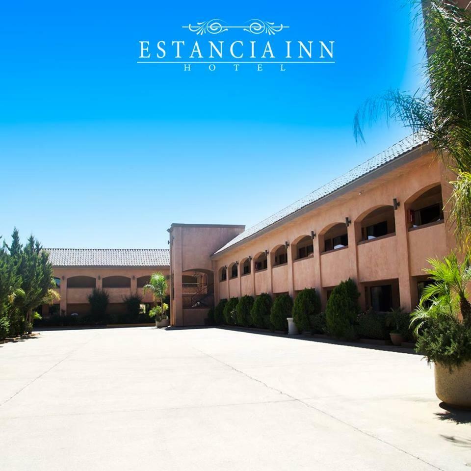 Estancia Inn Tecate Eksteriør bilde